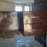 یک عدد میز برای مغازه