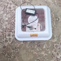دستگاه جوجه کشی ایزی‌باتور