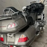هوندا گلدوینگ ۱۸۰۰
