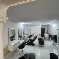 سالن زیبایی حرفه‌ای در خانه ویلایی اجاره فوری|اجارهٔ دفتر کار، اتاق اداری، مطب|ماهدشت, |دیوار