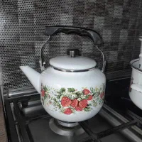 کتری لعابی تمیز وجنس محکم