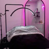 میز ناخن صندلی کراتین و.... اجاره داده میشود