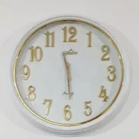 ساعت دیواری