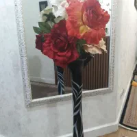 گل و گلدان باهم فروخته میشود