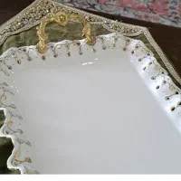 سینی پایه دار دسته دار ویرا کیش لب چین و طلایی نو|ظروف سرو و پذیرایی|تهران, طیب|دیوار