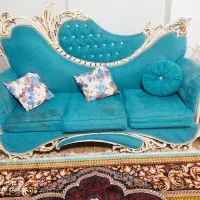 مبل ۷ نفره .ویترین..میز تلوزیون.آینه و شمدان