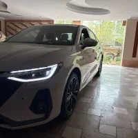 اریزو ۸ صفر