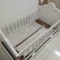 تخت کودک|تخت و صندلی بچه|مشهد, کشف|دیوار