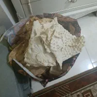 نان خشک بفروش می‌رسد