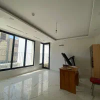 ۸۰ متری/تک واحدی/۳ طرف نور/شریف واقفی
