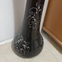 گلدان کنار سالنی