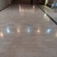 نگهبان ساختمان درحال ساخت