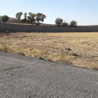 فروش-زمین-دو-هزار-متری-برجاده-برای-باغ-ویلا