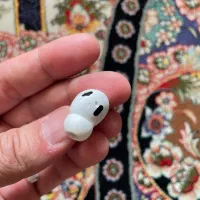 گوش راست ایرپاد پرو ۲ تایپ سی  ظاهرش ایراد داره|لوازم جانبی موبایل و تبلت|تهران, تهرانسر شمالی|دیوار