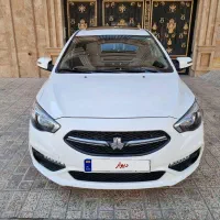 شاهین مدل 1402 فول سانروفدار در حد صفر