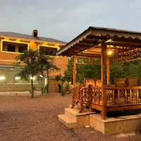 اجاره کلبه سنتی استخردار جنگلی با کنار رودخانه