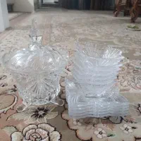 شکلات خوری و کاسه و بشقاب