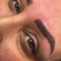 مدل میکروبلیدینگ ابرو