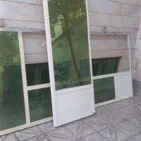 درآهنی باشیشه ۱۳۰در۲۶۰