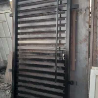 درب تک لنگه7000نفررو حیاطی پارکینگی باغی ویلای0010