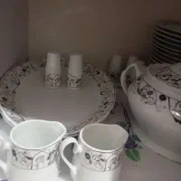 سرویس چینی دوازده نفره