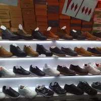 کفش فدک|کیف، کفش، کمربند|خوی, |دیوار