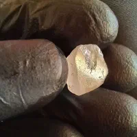 الماس راف  جواهراتی با گرید D