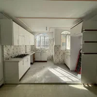 آپارتمان ۵۲ متری / طبقه اول ابریشم / سند تک برگ