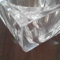 ظرف اجیل سه گوش کریستال چک