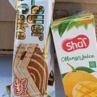 آب میوه وکیک مدارس