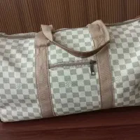 کیف مسافرتی|کیف، کفش، کمربند|ساری, |دیوار