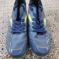 کفش فوتبال سایز ۴۳