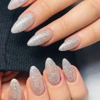 کاشت ناخن|خدمات آرایشگری و زیبایی|محمدشهر, محمدشهر|دیوار