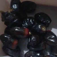 خرما س ب د ی داشتی خریدارم