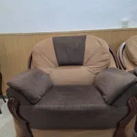 مبل ۷ نفره کارکرده با میز وسط