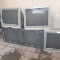 مانیتور نقره ای