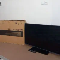 LCD  LG42