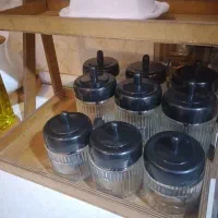 تعدادی جا ادویه|ظروف نگهدارنده، پلاستیکی، یک‌بارمصرف|کرج, محمود آباد|دیوار