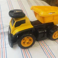 کمپرسی پلاستیکی زرد ویک عد لودر پلاستیکی|اسباب‌‌بازی|تهران, زرکش|دیوار