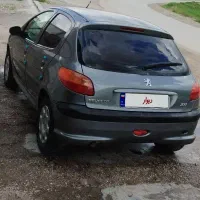 پژو 206