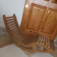 صندلی راک و کودک