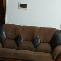 فروش مبل چرم وچوبی به فروش می رسد