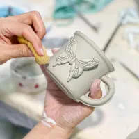 استخدام نیروخانم جهت ریختهگری درکارگاه ظروف سرامیک