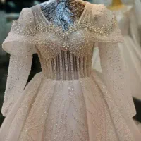 فروش تمام لباسهاو وسایل داخل مزون عروس یکجا