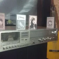 رادیو وکاست قدیمی استریو برای دکور و کلکسیون