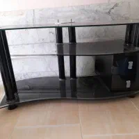 میز تلویزیون شیشه ای