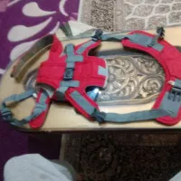 آغوشی آغوش بند