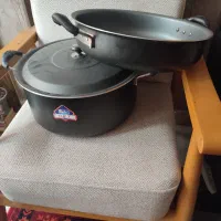 یه تابه و یه قابلمه تفلون دی ام تی سایز ۴۰ .