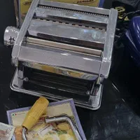 دستگاه رشته بری وخمیرپهن کن پاستا سازایتالیایی اصل