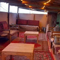 بومگردی خانه عباسی|اجارهٔ کوتاه‌مدت ویلا و باغ|تاکستان, |دیوار